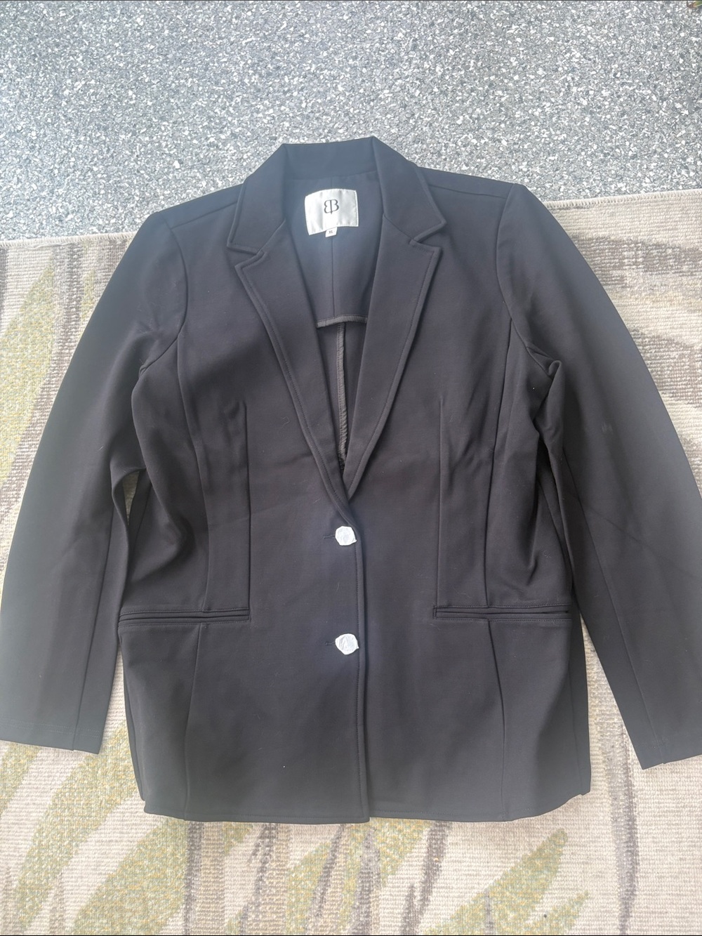Betabrand Black Women's Two-Button Tailored Blazer